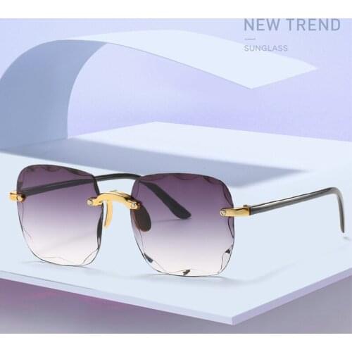 2021 New Fashion Lady Oversize Rimless Square Bee Sunglasses Women Men Small Bee Glasses Gradient Sun Glasses Female UV400 DeSol