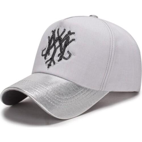 Valentines day special men and women bright along the visor outdoor sports golf cap Spring and autumn fashion new baseball caps