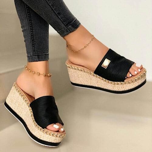 Summer ladies slope heel slippers soft and comfortable sandals 2021 new casual shoes outdoor beach sandals