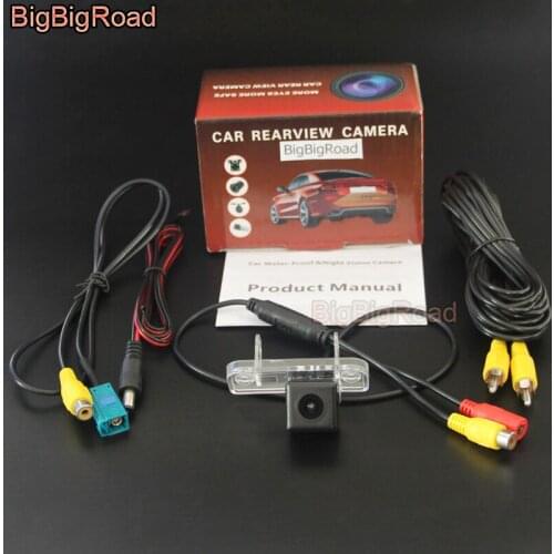 BigBigRoad For Mercedes Benz E W211 E280 E300 E320 RCA Interface For Original Screen Compatible backup Camera