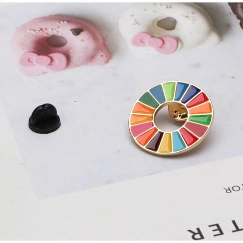 Round Magnet Sdg - Sustainable Development Goals United Nations Representative Brooch Fashion Rainbow Pins