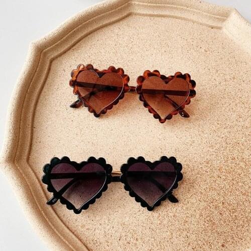 Cute Plastic Cycling Sunglasses Heart Shaped UV400 Eyeglasses Eyeware Sun Glasses for Kids 3-6 Years Old Sports Sunglasses