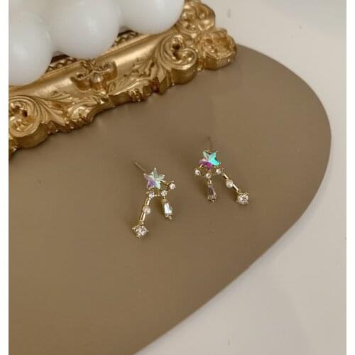 Korea NEW Bright Stars Eardrop Womens Fashion Crystal Earrings Made Of Metal Small Fresh Sweet Jewelry Accessories