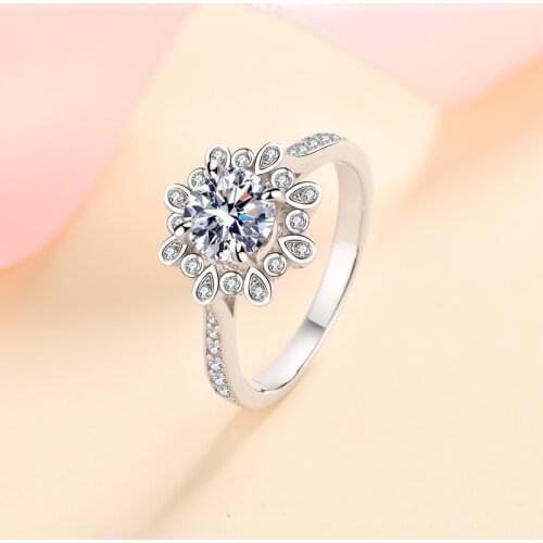 100% 925 sterling silver 1 ct passed diamond test D color VVS1 Moissanite luxury ring birthday gift fashion jewelry For women