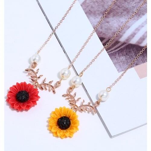 Bohopan Exquisite Sunflower Pendant Necklace For Women Creative Imitation Pearl Alloy Jewelry Neck Chain Women Clothes Accessory