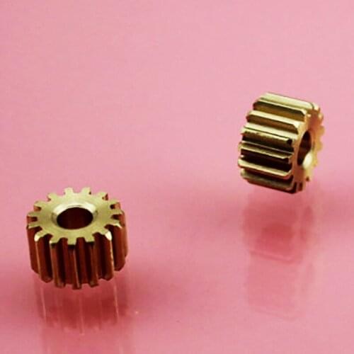 10/100pcs 15teeth 3hole 0.5M brass gear/motor copper gear/DIY Toy/technology model parts/rc car robot tamiya yuanmbm