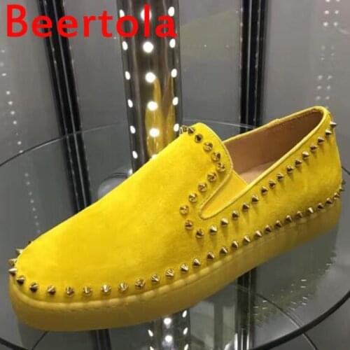2020 Brand Beertola Flock Loafers Men Casual Spikes So Cool Shoes Men Flats Slip-On Sneakers Leisure Big Size Yellow Color