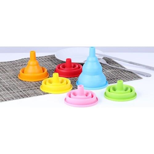 1Pcs Rotable Silicone Collapsible Funnel KITCHEN Practical Tools Random Color Foldable Funnel Funnel Soy Sauce Liquid Funnel