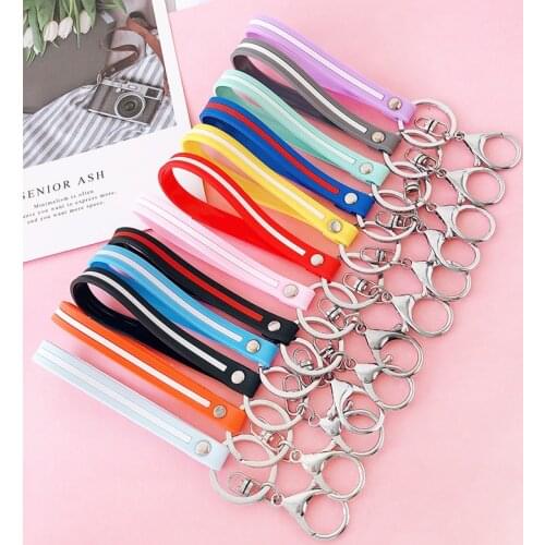 Fashion Colorful Silicone Leather Rope Keychain Accessories Couple Keychain Carrying Strap Student Bag Key Pendants