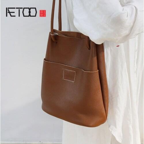 AETOO Retro messenger bag, soft leather bucket bag, literary female bag