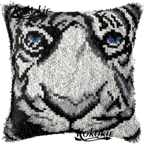 Handmade Unfinished cross stitch kits embroidery needlework sets cushion embroidery yarn latch hook rug tiger shaped pillow kits