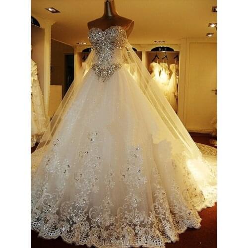 Luxurious Wedding Dresses Appliques Heavy Beading Bride Dress Sweetheart Sleeveless Watteau Train Bridal Gowns Vestido De Noiva