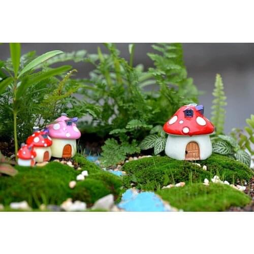 4pcs/lot Micro Landscape Small Ornaments Zakka Mediterranean Mushroom House Castle Landscape Resin Craft KS 015