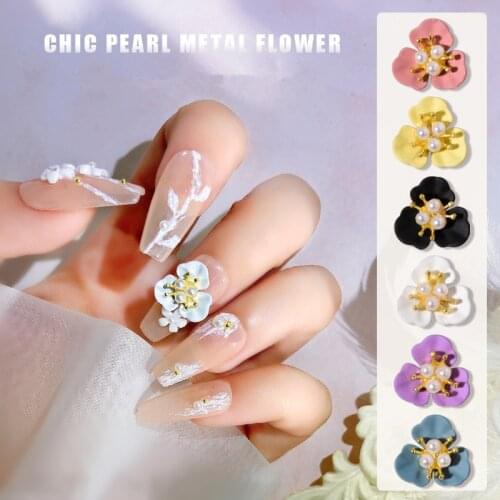 2pcs Metal Flowers 3D Nail Decoration Metal Nail Art Decoration Pearl DIY Design Floral Decorations Manicure Set for Nails