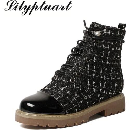 2019 autumn and winter large size wild short boots female British small fragrance with low heel shoes round head women shoes