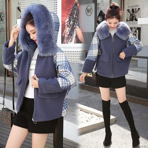 Women 2020 New Fashion Autumn and Winter Chic Lamb Fur Coat Loose Thick Warm Fur Collar Plaid Short Coat for Female Outwear