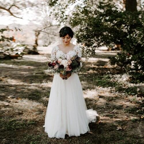 Long Sleeves Lace Bride Dress 2020 Simple V-back Sweep-floor A-line Tull Wedding Dress Bridal Gown vestido de noiva sereia