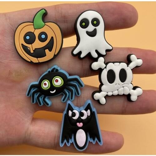 1 Pcs Freeshipping Cute Halloween Pumpkin Spider Bat Slipper Accessories Shoe Decoration For Croc Jibz Kids Halloween Gift