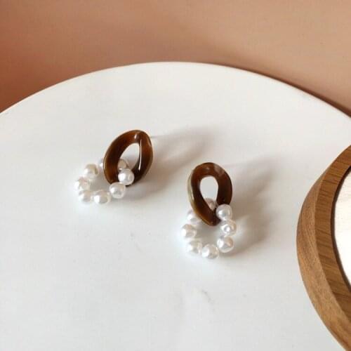 Resin Imitation Pearls Circle Drop Earrings Simple Baroque Hypoallergenic Earrings