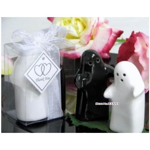2016 new Black and white ceramic kisses and hugs salt and pepper Salt Wedding Favor 50 set