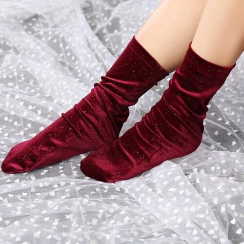 RUNNING CHICK Autumn and winter new velvet sequined women piles of socks fashion trend straight socks wholesale