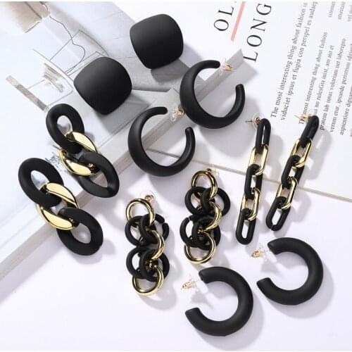 New Autumn & Winter Design Black and Golden Acrylic Chunky Chain Women`s Geometric Post Drop Earrings