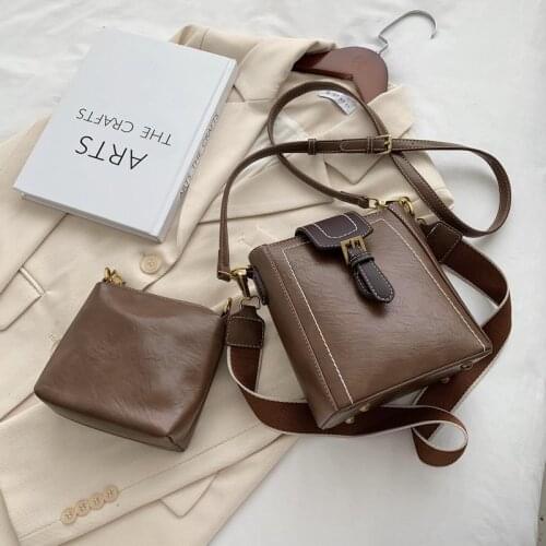 2020 Women Messenger Bags Black Retro Crossbody Bags for Women New Leather Handbags Luxury Brand Female Bucket Bag Sac A Main