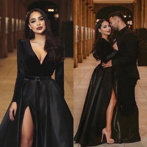 Sexy Deep V-Neck Black Peom Dress Long Sleeves Side Split Floor Length Satin Velvet A Line Saudi Formal Party Evening Gown 2021