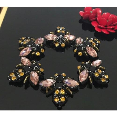 4pcs/lot Handmade glass drill bead Bee Patch for Clothing Sewing on Beading Applique Clothes Shoes Bags DIY