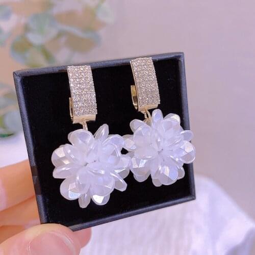 Trendy Simulation Pearl Long Drop Earrings For Women New Fashion Rhinestone Crystal Dangle Earrings Jewelry Statement Brincos