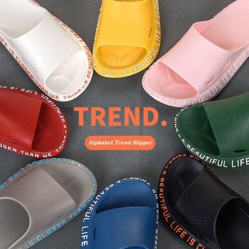 Mens Letter Slippers EVA Material Thickened Soft Bottom Non-slip Ladies Slippers Home Fashion Summer Outdoor Couple Slippers