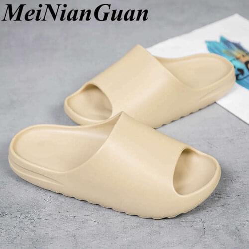 Thick Sole Rubber Flip Flops for Women Graffiti Summer Slippers for Women Luxury Brand Flat Slip on Cartoon Womens Flip Flop DH