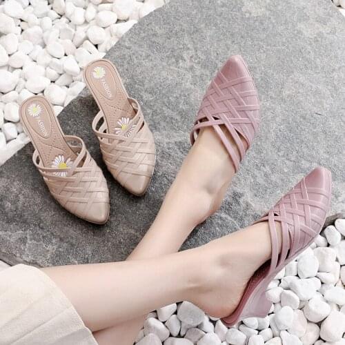 The New Summer Bun Sandals Womens Mid-Heeled Semi-Drag Outdoor Plastic Fashion Slippers Women