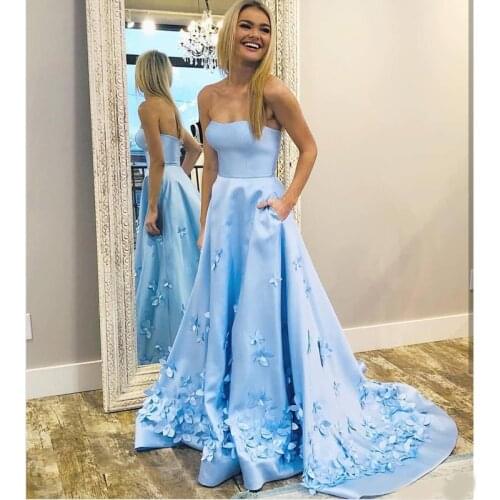 Light Blue Prom Dresses with Handmade Flowers Vestidos de Fiesta Strapless Satin Evening Gowns Long Formal Dress Cocktail Party