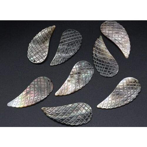 2Pcs Natural Freshwater Shell Pendant Leaf-Shaped Beads For Jewelry Making DIY Necklace Bracelet Earrings Accessory