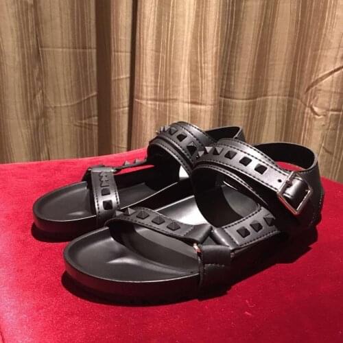 Summer Studded sandals Breathable Gladiators with Spike Rivets Flat heel Soft leather Mens Sandals