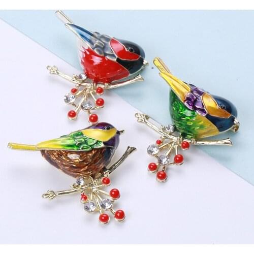 Branch Red Fruit Bird Brooch Elegant Ladies Jacket Brooch Brooch Jewelry