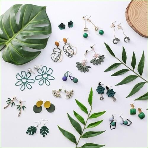 New Fashion Korean Style Long Drop Earrings for Women Green Color Vintage Tassel Earing Jewelry Wooden Jewellery Femme Bijoux