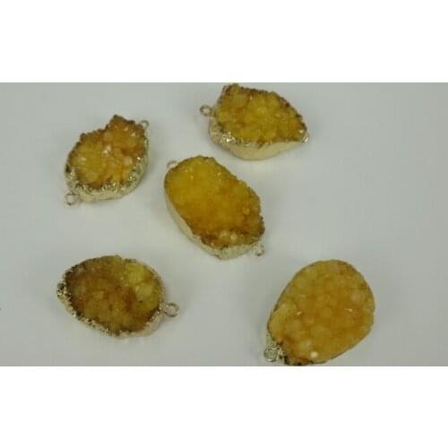 3pcs Wholesale Women Geode Druzy Pendants Lovely Dyed Yellow Color Geode Stone Drusy Pendant With Plated Edged Quartz Druzy