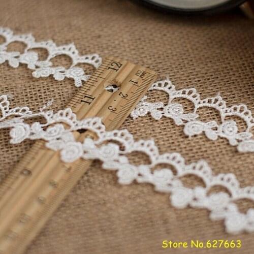 15yds/Lot, 2.5CM Wide High Quality Cheap Wholesale White Polyester Embroidery Lace Trim