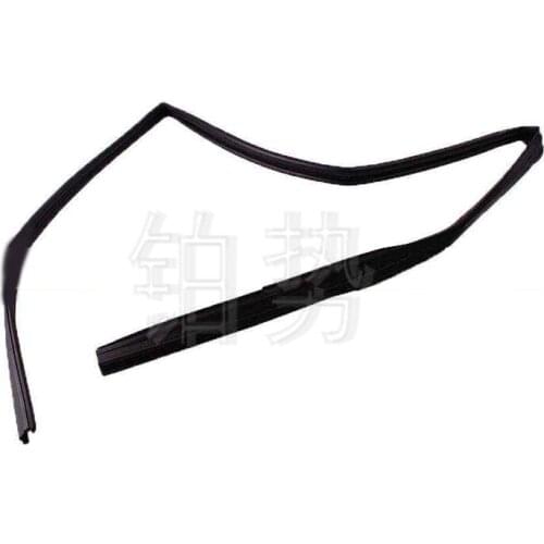 Car left rear door glass lift groove assembly 2013-toy ota RA V4 2.5L 2.0L CVT door lint trough rear rear door glass guide