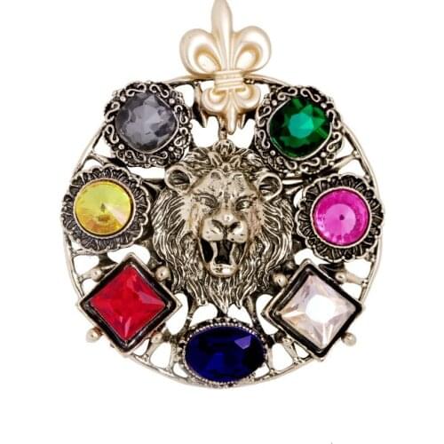 Muylinda Vintage Animal Lion Head Brooch Crystal Crown Lapel Pin for Men and Women Suit Shirt Pins Brooches Jewelry Accessories