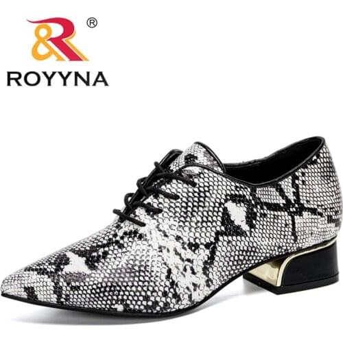 ROYYNA 2020 New Designers Thick Heels Work Ladies Serpentine Leather Shoes Korean Fashion Woman Pumps Lace Up Zapatos Mujer