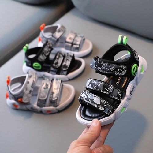 2021 new boys girls beach sandals children open-toed soft barefoot sandals fashion triple hook kids camouflage sports sandals