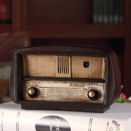 New European Resin Radio Model Nostalgia Jewelry Old Radio Craft Bar Home Decoration Accessories Gift Imitation Antique