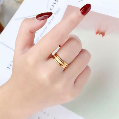 Cute Romantic Luxury Gold Color Engagement Rings for Women High Quality No Fading Stainless Steel Wedding Party Jewelry Female
