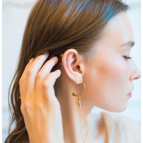 2019 New The Letter Clip Earrings For Women Golden Hanging Drop Earrings Female Fashion Jewelry
