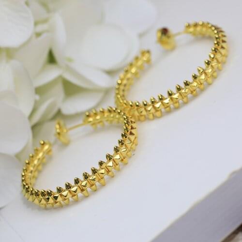 Fashion Brand Luxurious New Gold Rivet Ear Ring Womens Earrings Street Gorgeous Style Beads Movable Hot Selling Jewelry LOVE