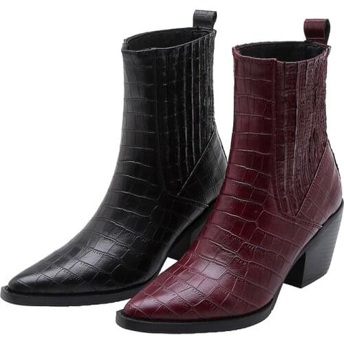 2019 Autumn Winter Western Cowgirl Boots Woman Square Heel Short Cossacks Women Booties Cowboy Botas High Heels botines Shoes