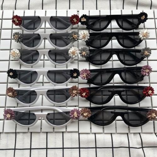 Cat Eyes Ladies Sunglasses Unique Half Frame with Flower Sunglasses Fashion Lady Retro Color / Transparent Lens Sunglasses